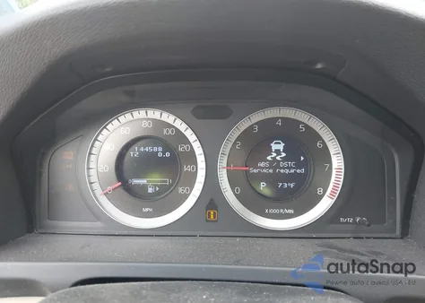 2011 Volvo S60 T6 z USA, uszkodzony, nr VIN YV1902FH2B2005721